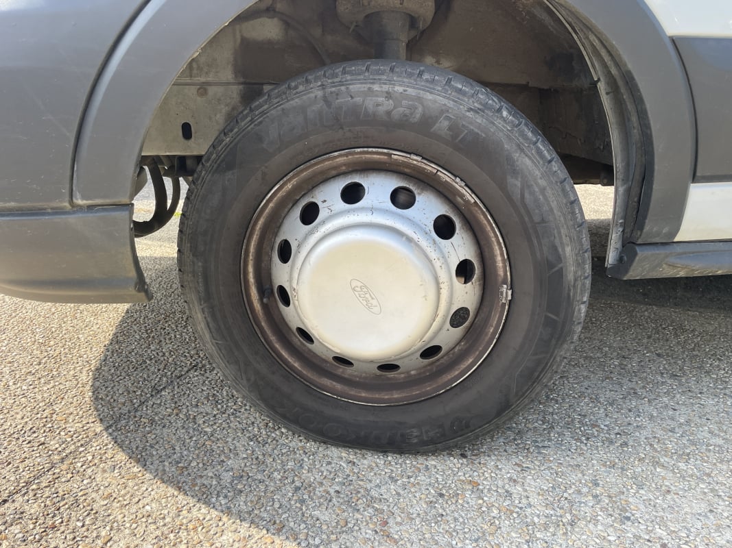 Ford Transit Benne 3,5T 2.2 TDCi Cabine appro 125 cv - 7 places Suivi FORD 2ème main — 25