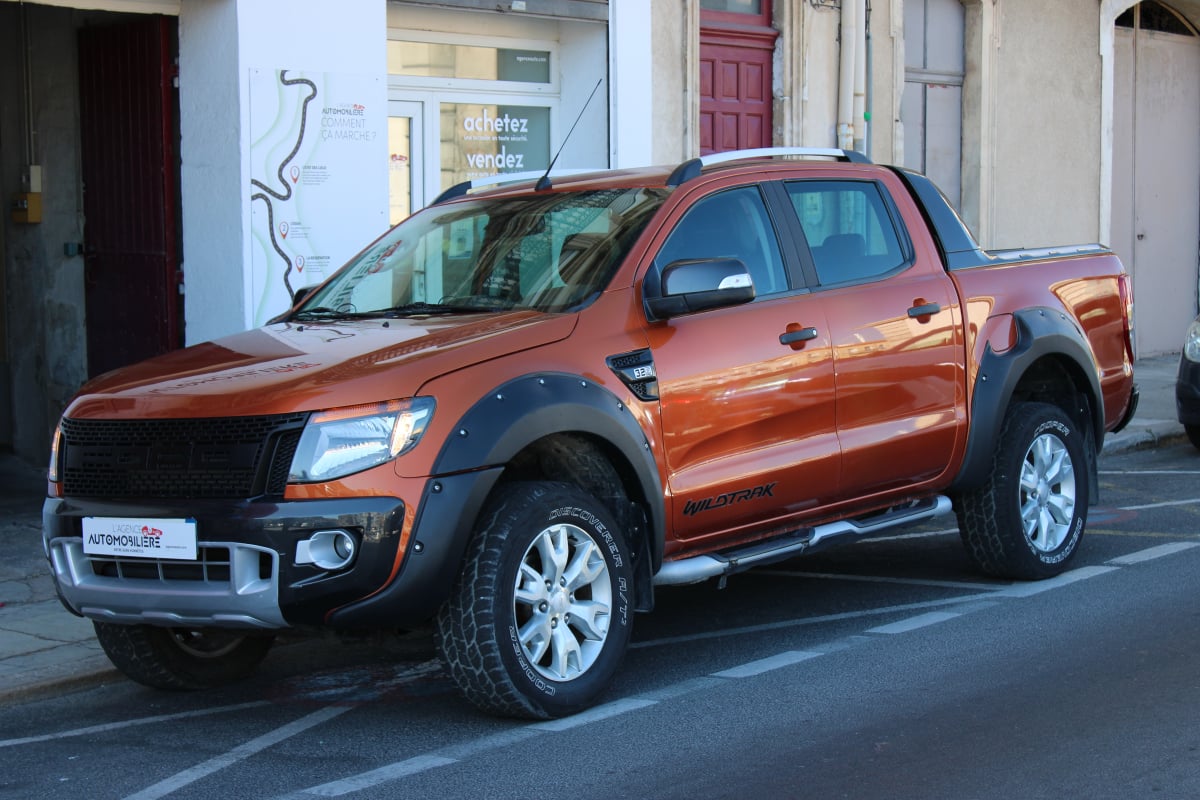 Ford Ranger DOUBLE CABINE 3.2 TDCI 200 WILDTRAK 4X4 BVA ( Radar Arr, Moteur à chaîne, Attelage ... ) — 1