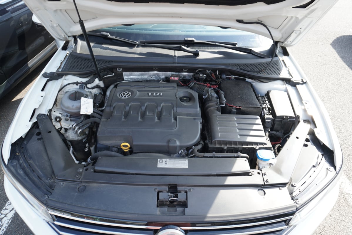 Volkswagen Passat SW 2.0 TDI 150 ch DSG6 Confortline Business Attelage — 39