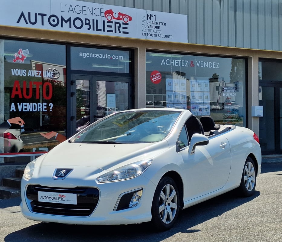 Peugeot 308 CC 1.6 HDI 115 CH **Distri. et pneus récents**