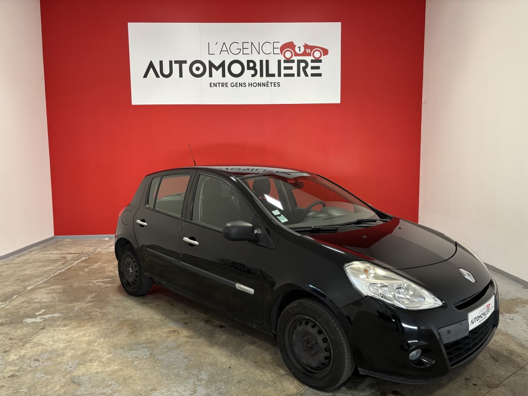 Renault Clio CLIO 3 1,2 16V 75 COLLECTION + 1° MAIN — 1