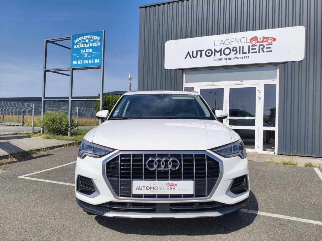 Audi Q3 1.5L 35 TFSI 150CH MHEV HYBRID S-TRONIC BVA - Caméra 360° — 2