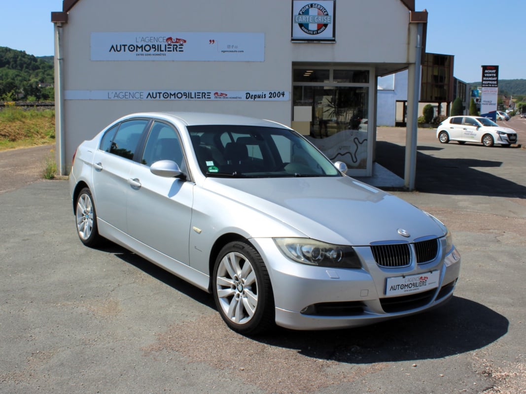 BMW Série 3 E90 325i 218 CH — 1