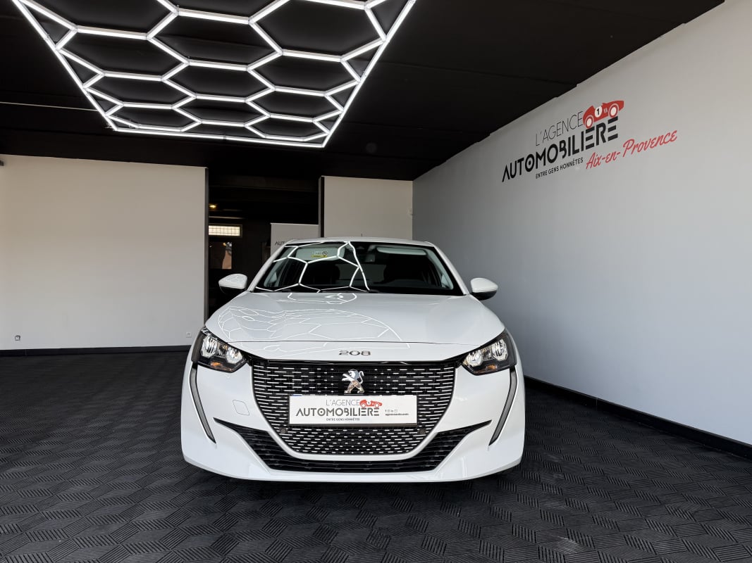 Peugeot e-208 II (P21) E-208 136 Ch STYLE — 2