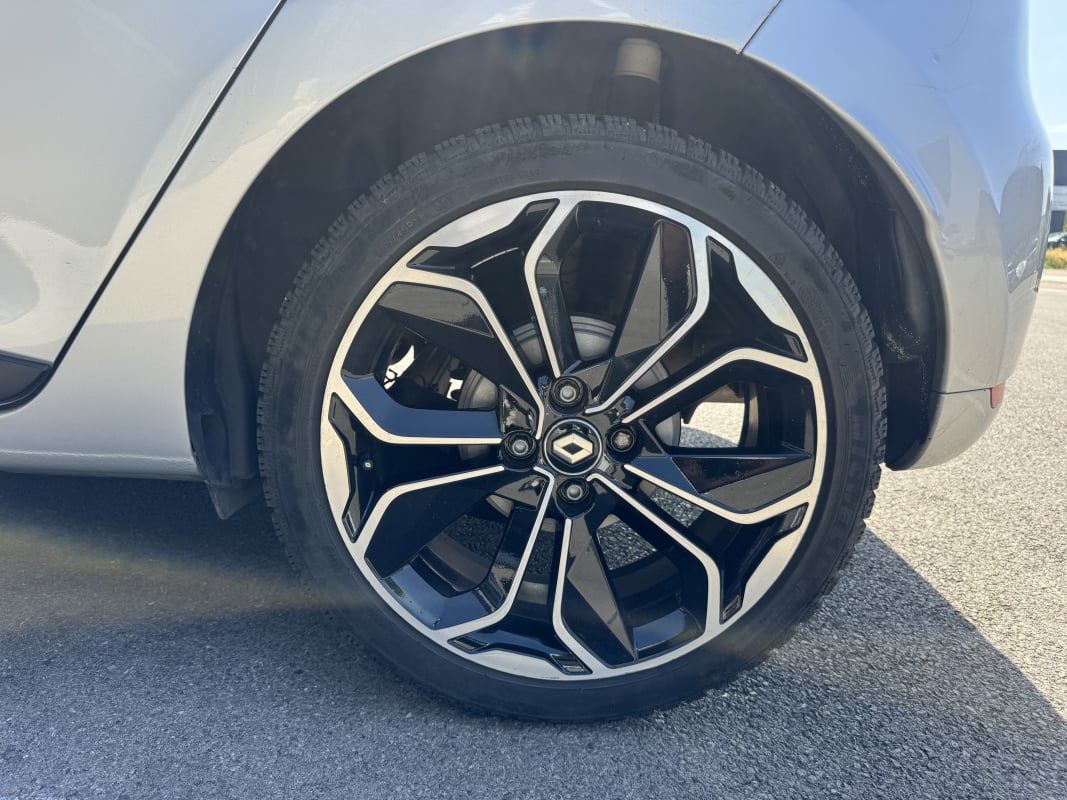 Renault Clio 4 INTENS 1.5 DCI 90CV — 29
