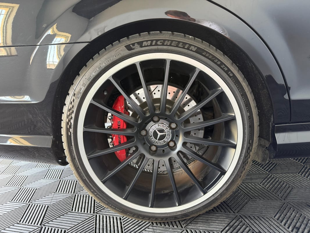Mercedes-Benz Classe C 63 AMG (W204) 6.2i V8 457 Ch - GARANTIE 6 MOIS — 31