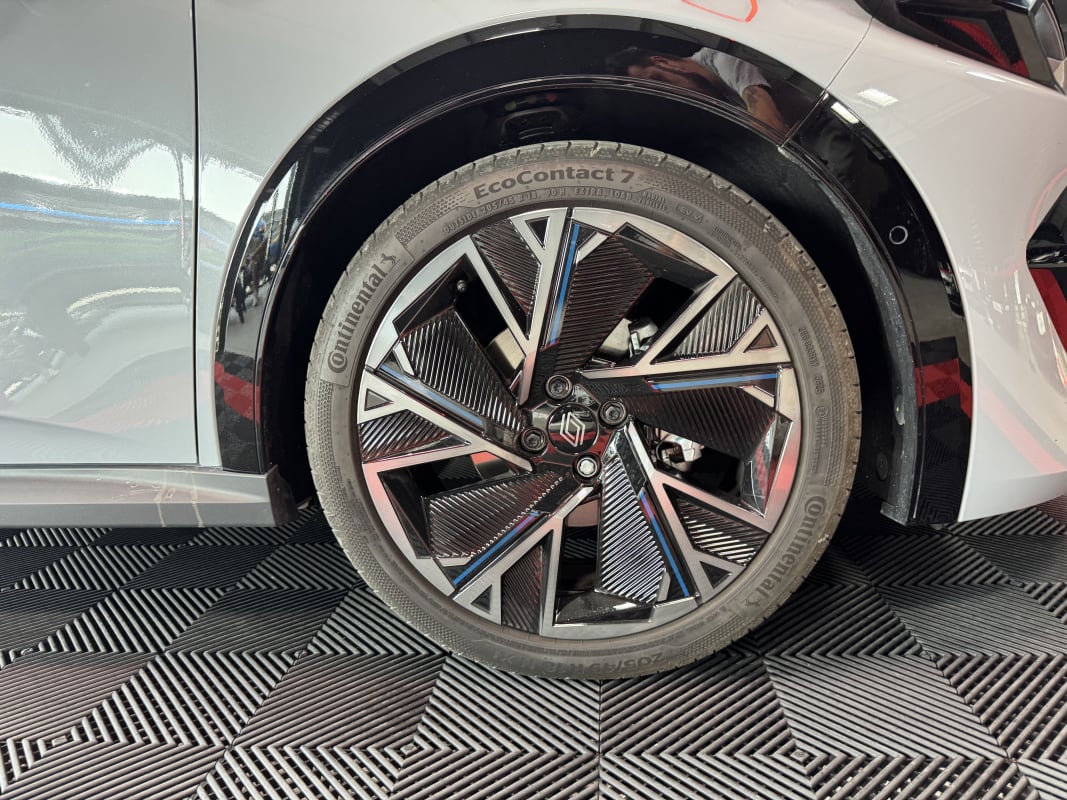 Renault Clio Clio 6 Esprit Alpine full hybrid E-Tech 160 ch Garantie Renault — 40