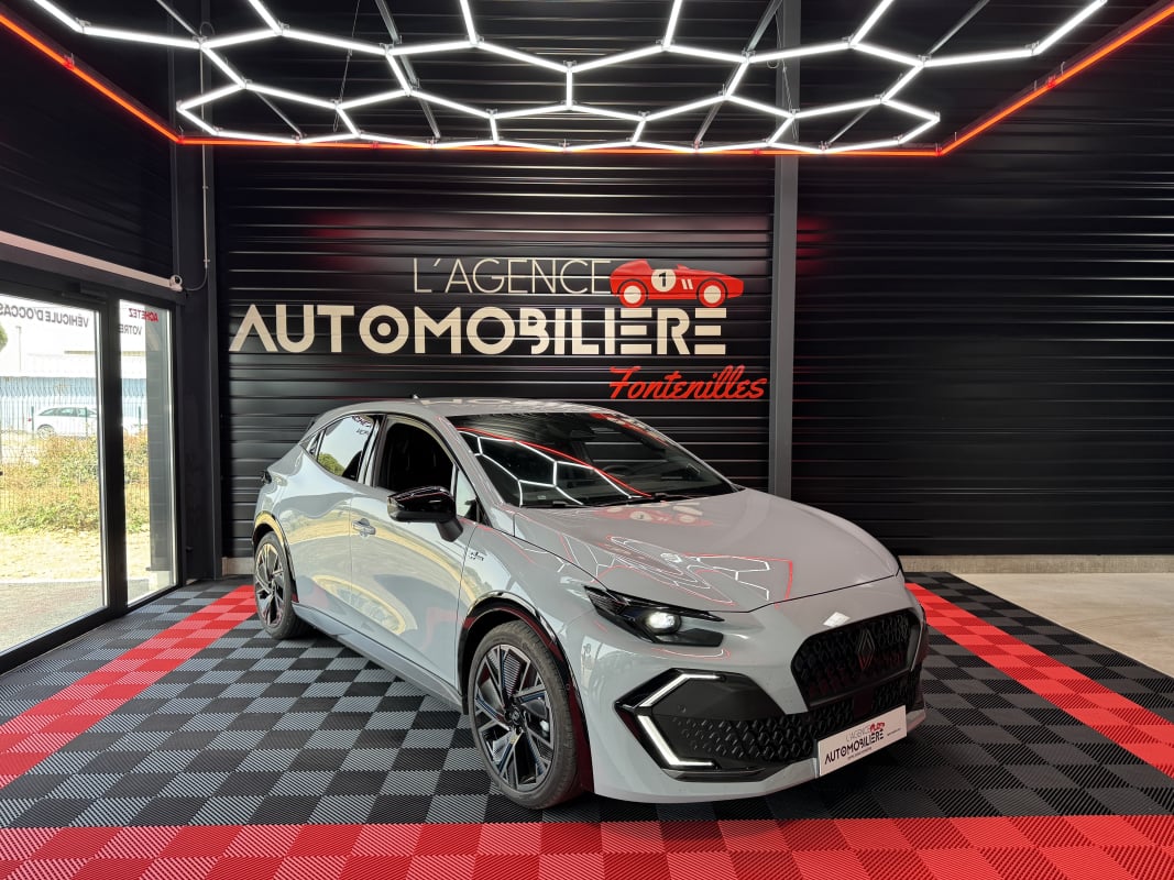 Renault Clio Clio 6 Esprit Alpine full hybrid E-Tech 160 ch Garantie Renault — 2