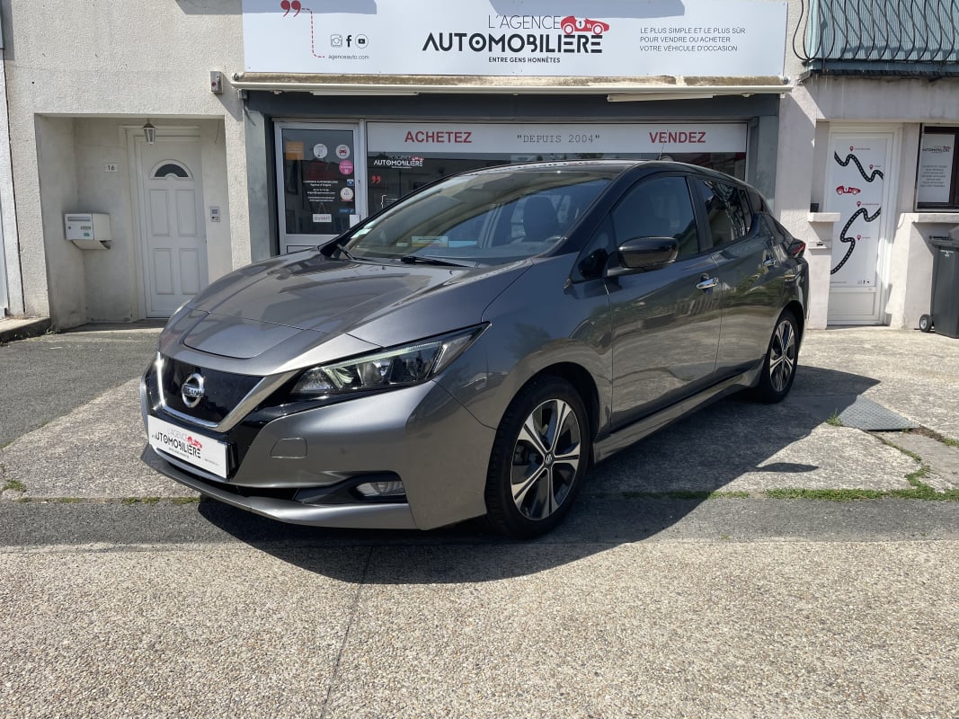 Nissan Leaf II 40 kWh 150 cv - 10eme anniversaire - Suivi Nissan — 1