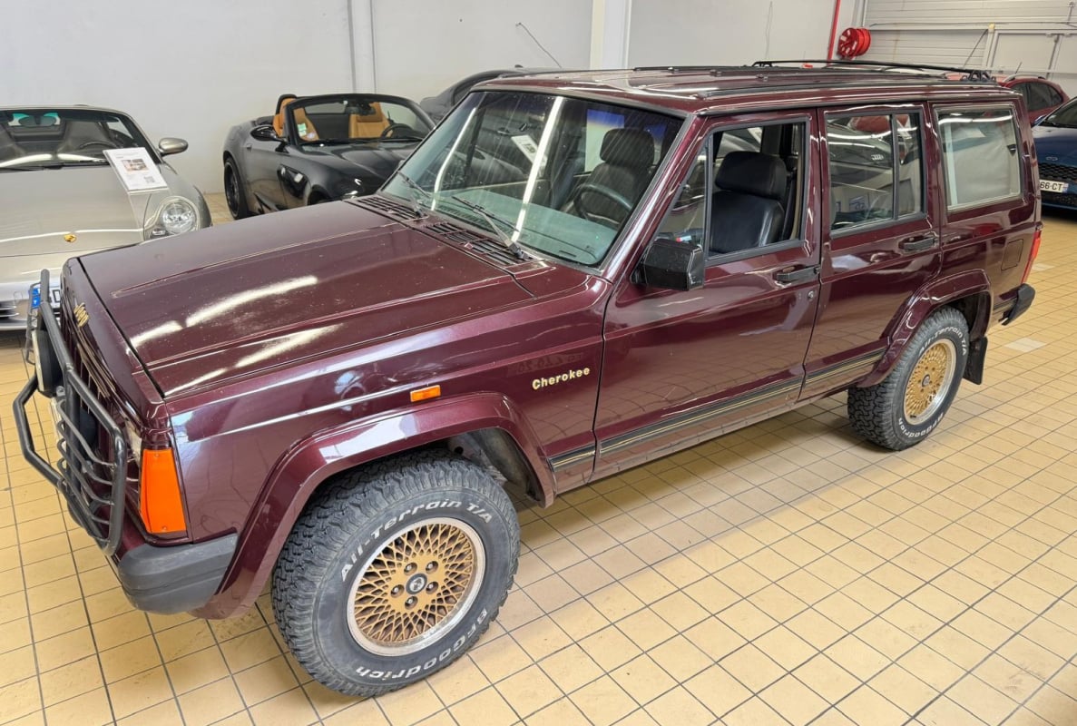 Jeep Cherokee XJ 2.1 TD Chief — 1