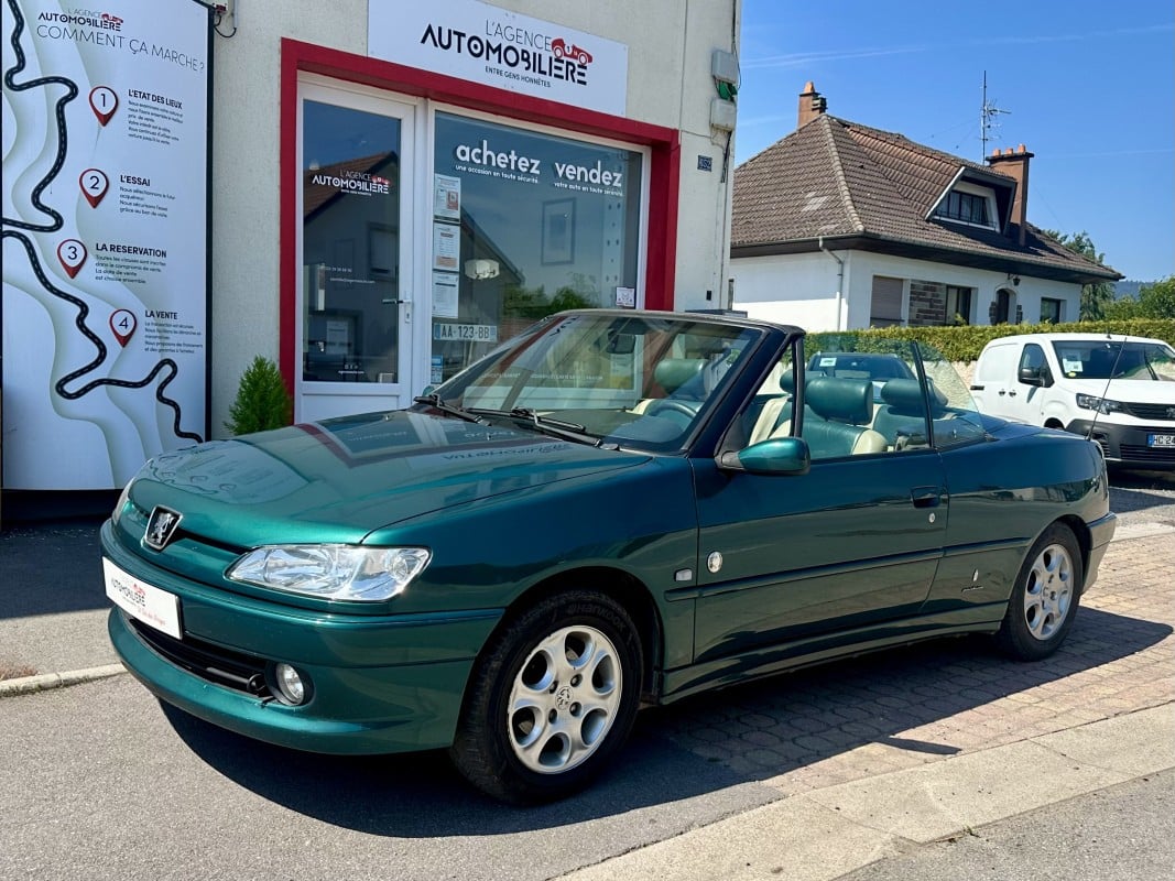 Peugeot 306 Cabriolet 1.6 i 90 ch ROLAND GARROS
