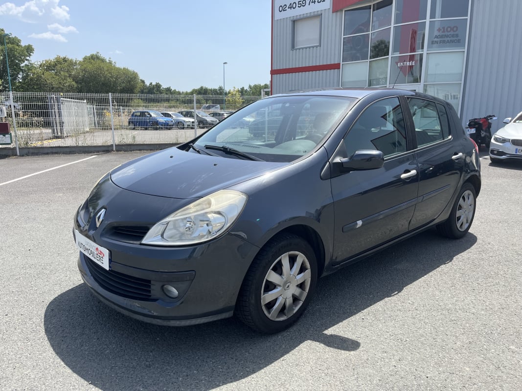 Renault Clio III 1.2 TCE 100 DYNAMIQUE 5P // GARANTIE 12 MOIS — 1