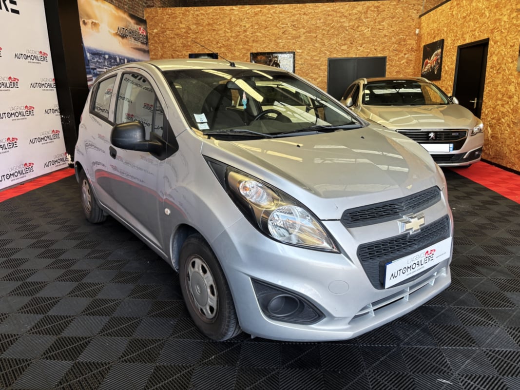 Chevrolet Spark 1 Litres 68 Ch finition LS — 2