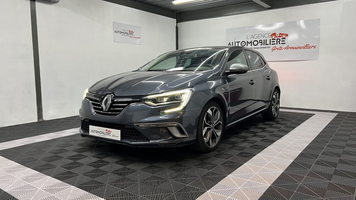 Renault MEGANE IV 1.3 TCe 140ch GT-Line suivi Renault — 1