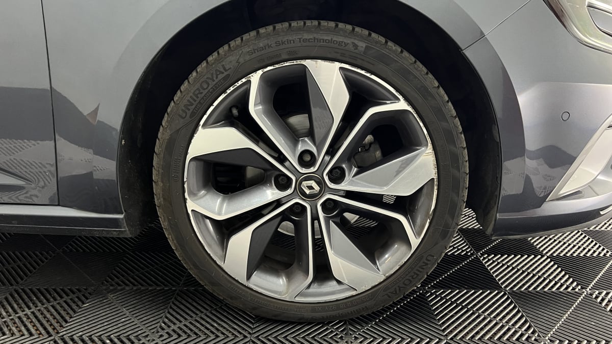 Renault MEGANE IV 1.3 TCe 140ch GT-Line suivi Renault — 39