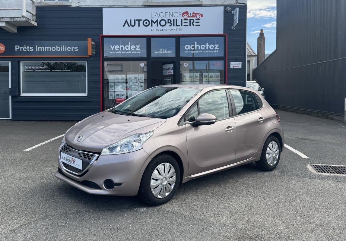 Peugeot 208 1.4 eHdi 70 ch BVA5 (BMP) Active — 1