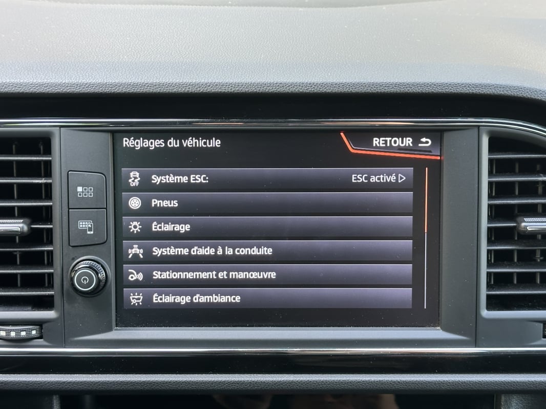 Seat Leon III (2) 2.0 TSI 290 CH CUPRA DSG7 — 40