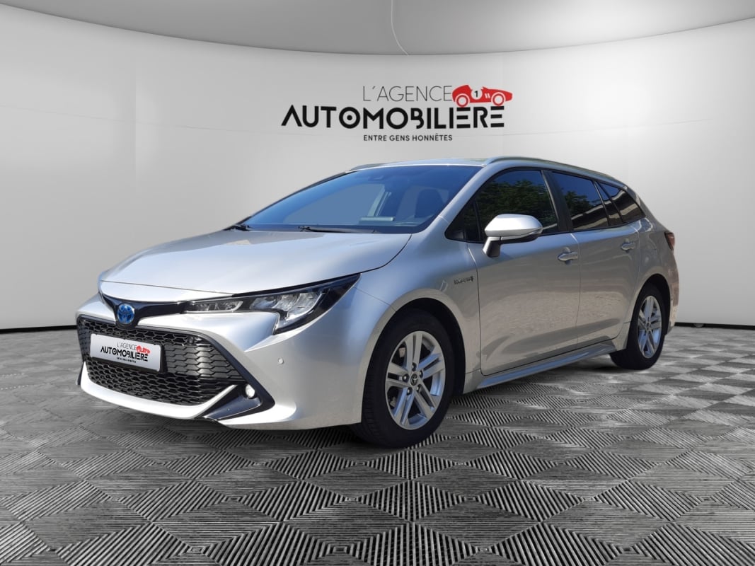 Toyota Corolla Corolla SW Hybrid 1.8 Dynamic 98Ch Boite e-CVT/ Garantie 12 Mois