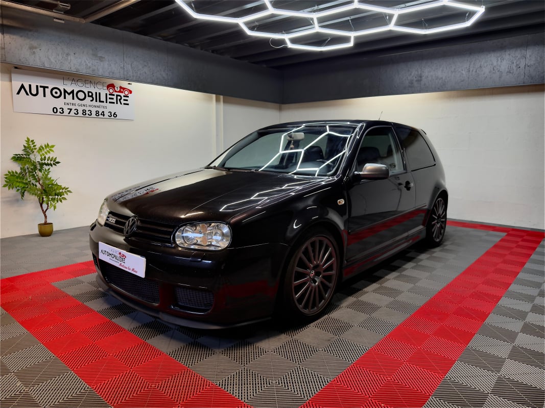 Volkswagen Golf IV 3.2 V6 241ch R32 4Motion — 1