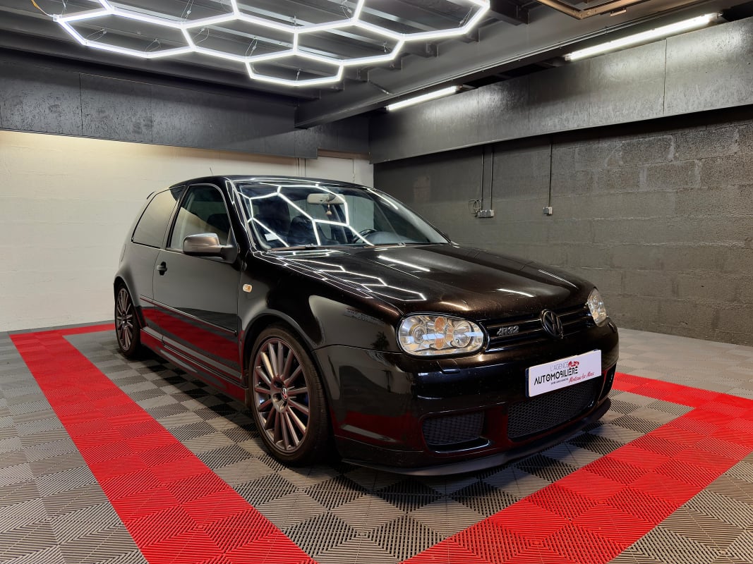 Volkswagen Golf IV 3.2 V6 241ch R32 4Motion — 2