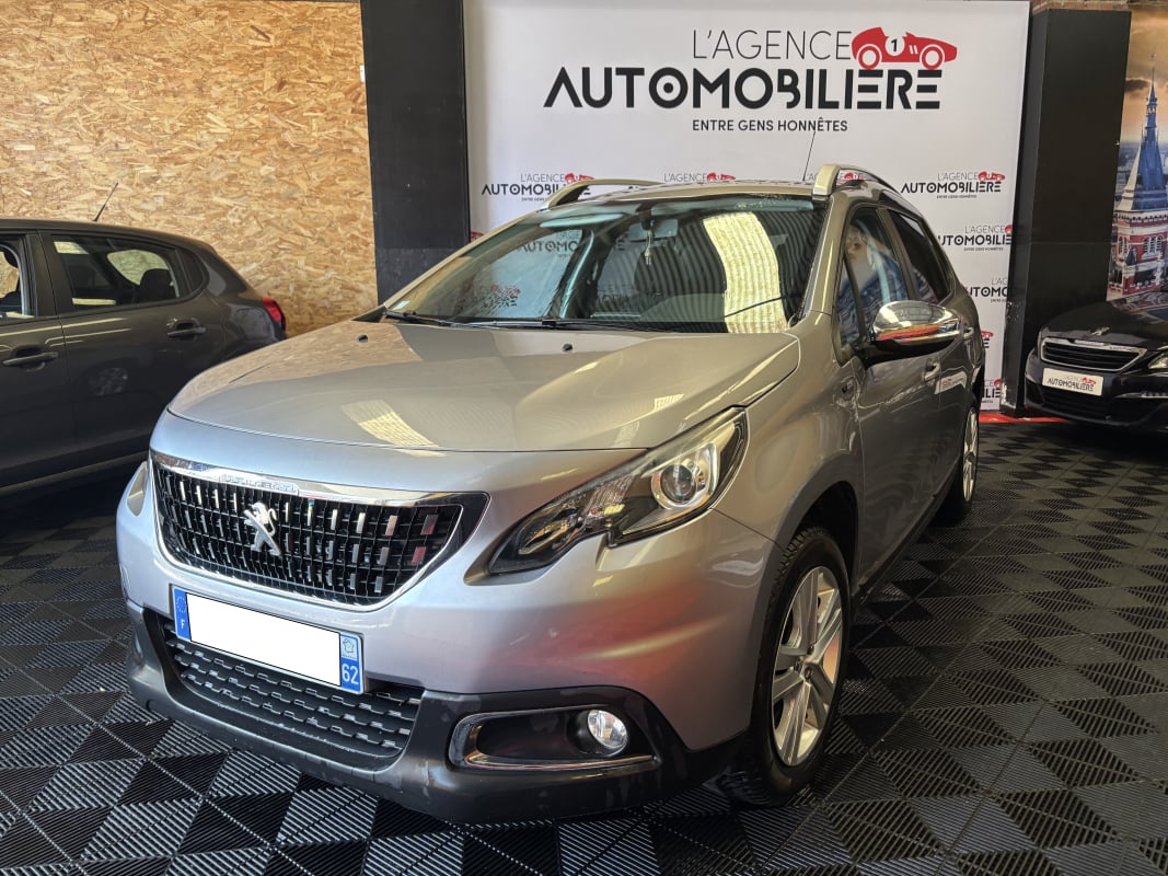 Peugeot 2008 STYLE PURE TECH 82 ch — 1