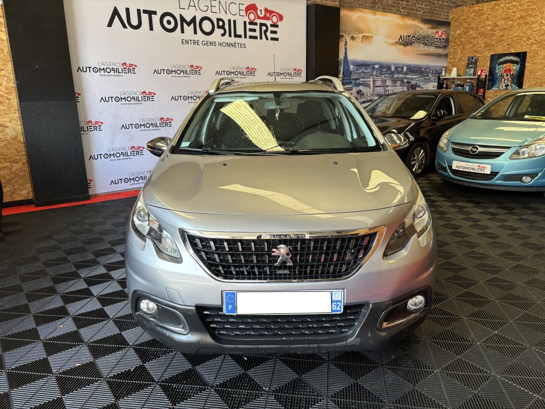 Peugeot 2008 STYLE PURE TECH 82 ch — 2