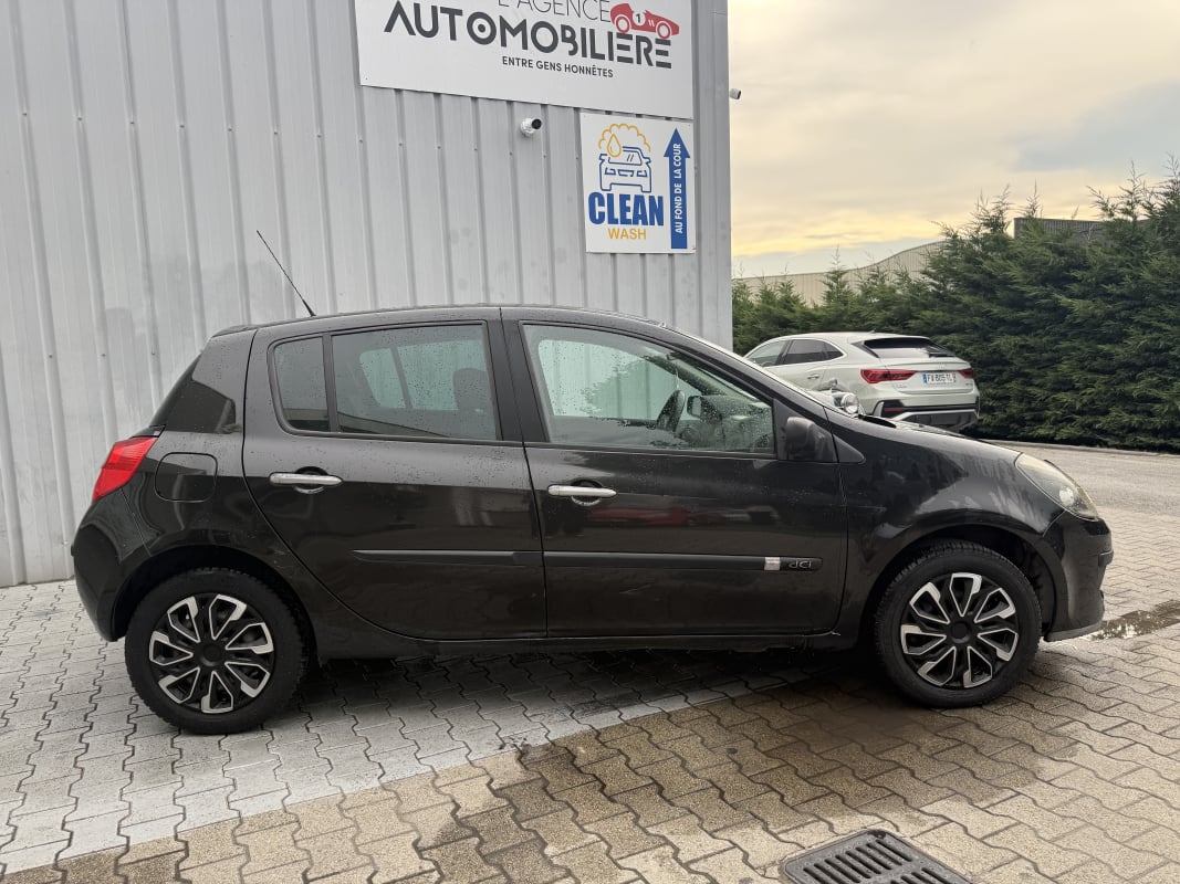 Renault Clio 1.5 DCI 86 CH — 2