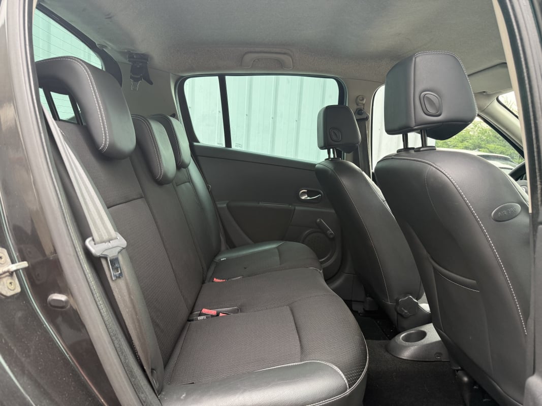Renault Clio 1.5 DCI 86 CH — 13