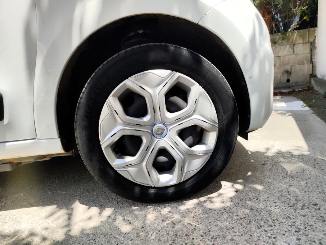 Renault Renault Twingo 3 R80 ELECTRIC 80 42PPM 22KWH LIFE BVA — 26