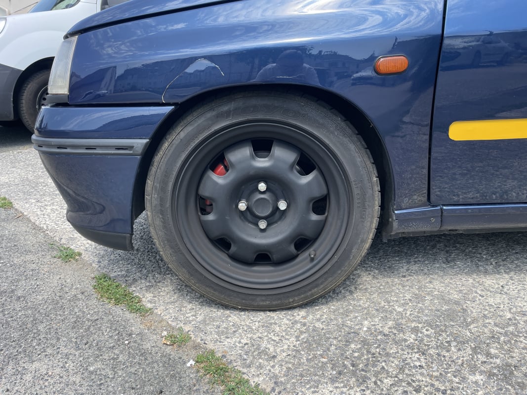 Renault Clio 16S 1.8 i 140 cv - Distribution à jour — 18