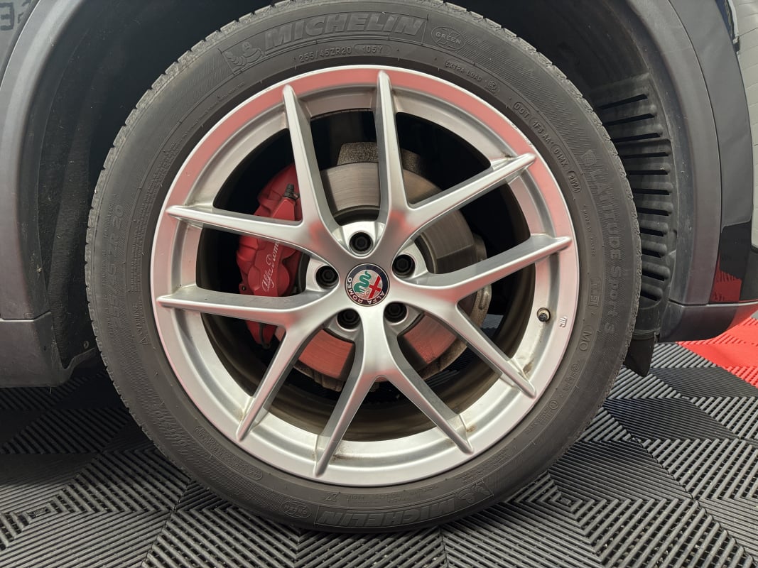 Alfa Romeo STELVIO 2.0T 280 FIRST EDITION Q4 AT8 — 31