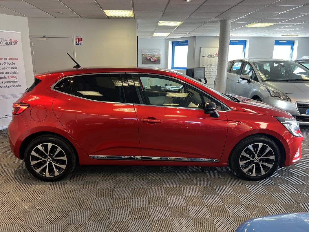 Renault Clio Clio 1.0 TCe 100ch Intens Essence + GPL Caméra CarPlay — 24