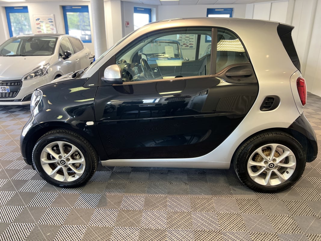 Smart Smart Fortwo 2 Coupe Electrique 82 CV Passion — 17