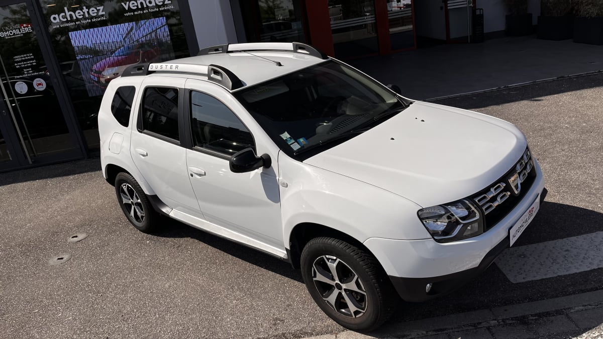 Dacia Duster II 1.5 DCI eco2 110 cv LAUREATE PLUS — 2