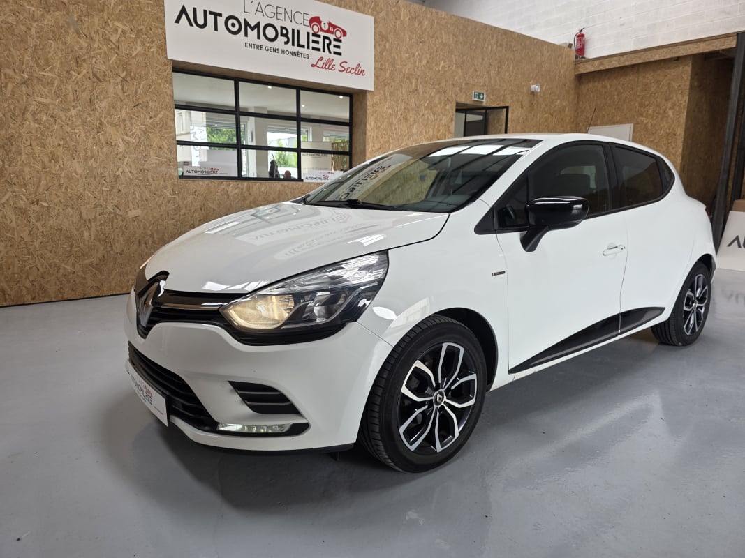 Renault Clio IV 4 1.5 DCI 90 CH LIMITED — 1