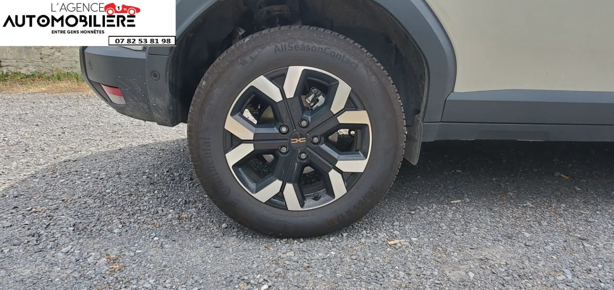 Dacia Duster III REVERSIBLE EXTREME 1.2 MILD Hybrid 130 4x4 Pick-up — 23