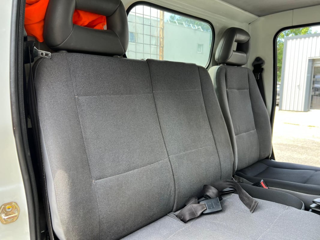 Nissan Cabstar 35.10 3.0l 105ch Plateau Coffre Grue — 17