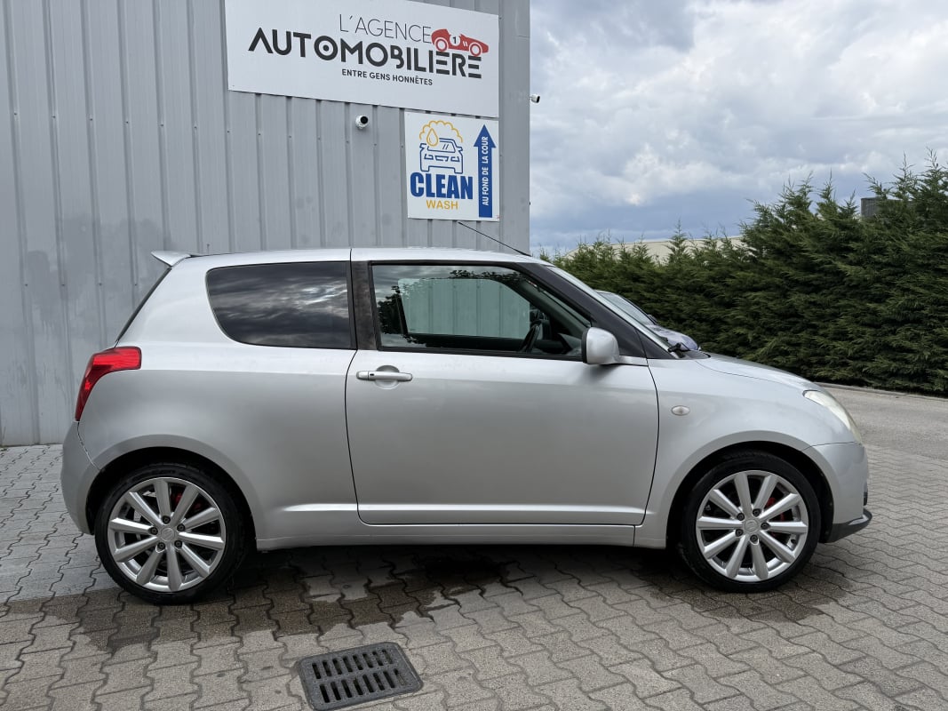 Suzuki Swift Sport 1.6 VVT 125 CH — 2