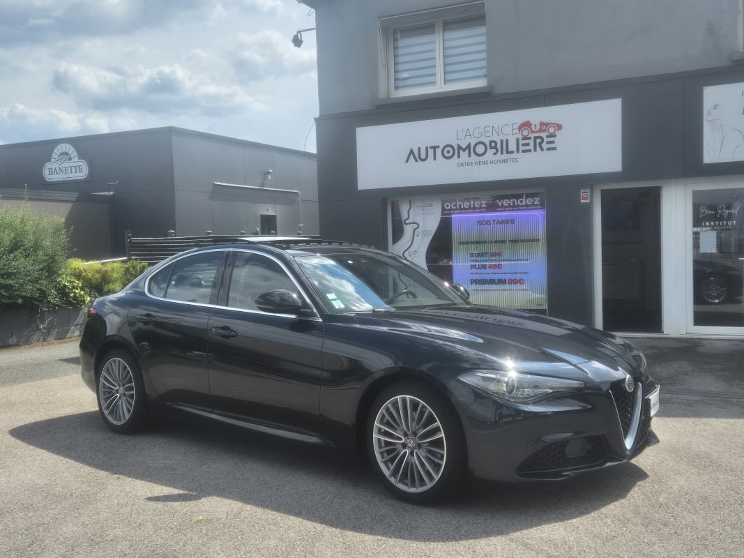 Alfa Romeo Giulia 2.0 T4 MAir 200 cv LUSSO AT8 Boîte auto - 58000 Kms - 1ère Main — 1