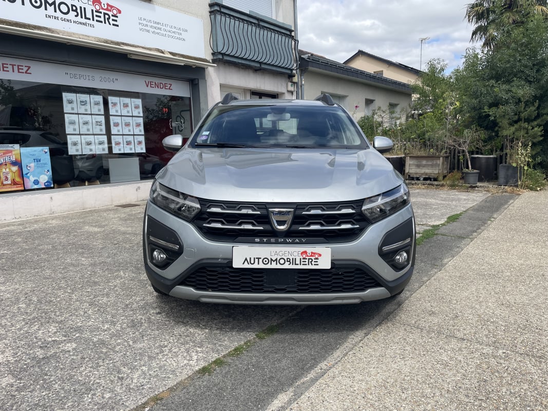 Dacia Sandero III Stepway 1.0 TCe 90 cv - Boîte auto - 1ère Main — 2