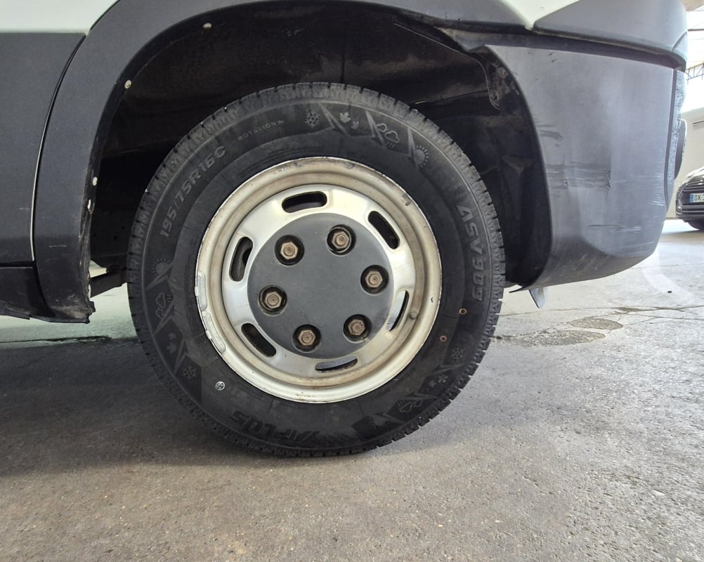 Iveco 35c15 35 C 15 V12 H2 QUAD-LEAF — 21