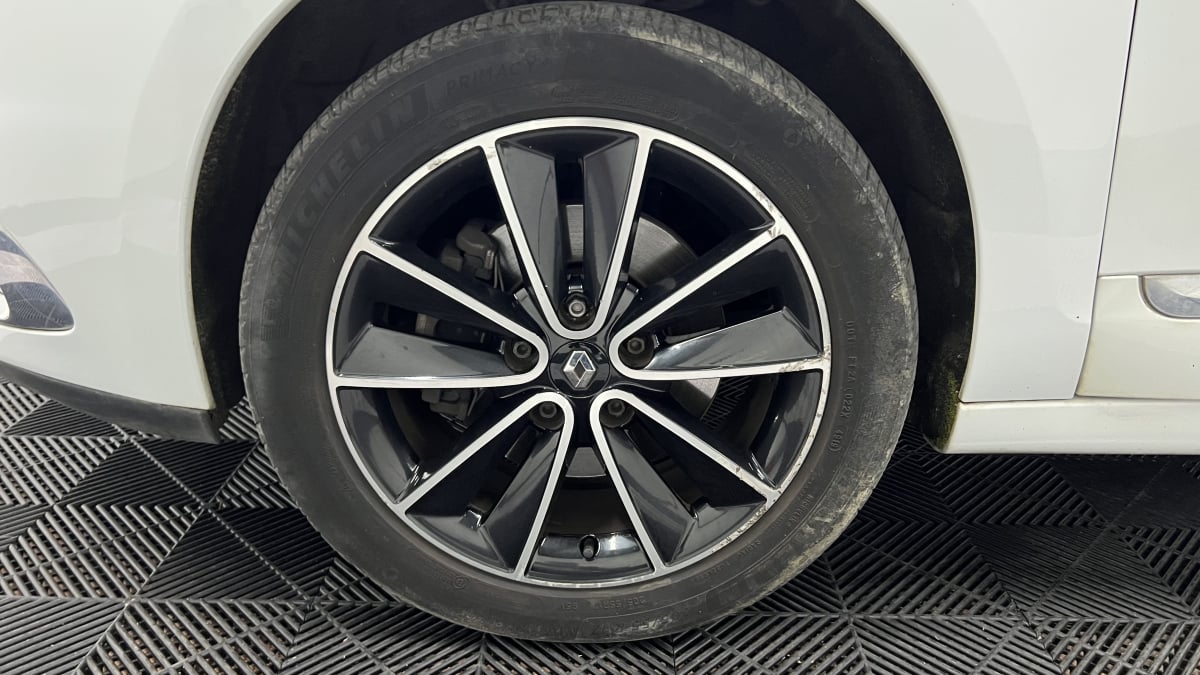 Renault Scenic III 1.2 TCe 130ch energy Bose — 34