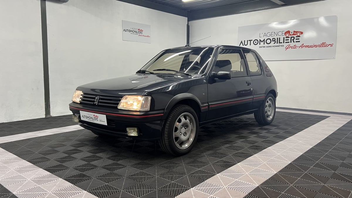 Peugeot 205 GTI 1.9 130 ch bel état