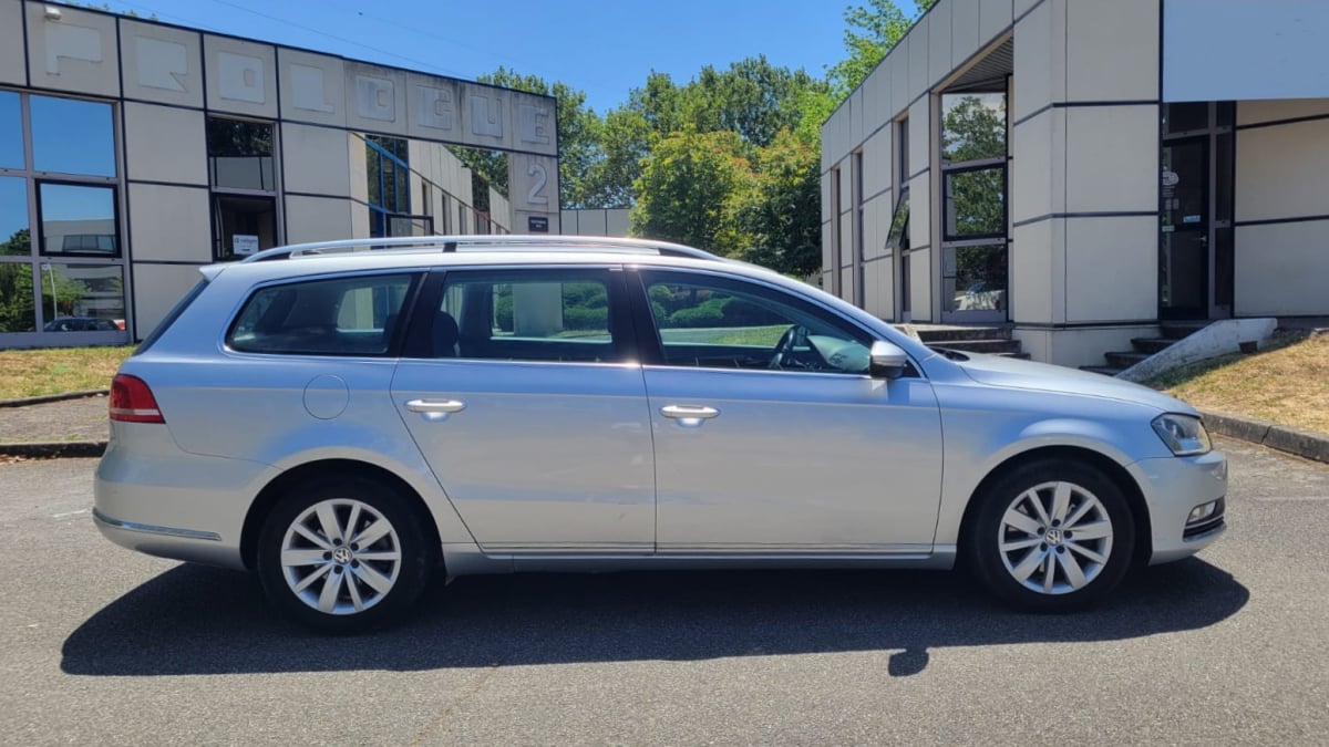 Volkswagen Passat SW 1.6 TDI 105 BLUEMOTION CONFORT LINE — 2