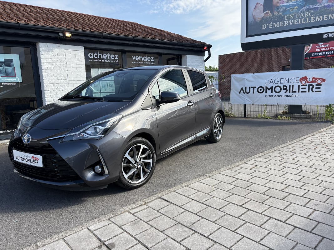 Toyota Yaris HYBRIDE 100H CHIC