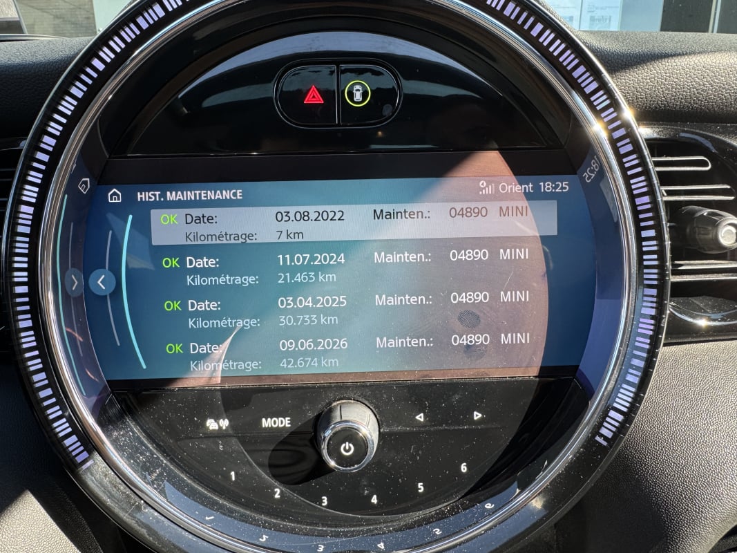 Mini Cooper Cooper S 178 ch BVA7 Edition Premium 1ere main — 39