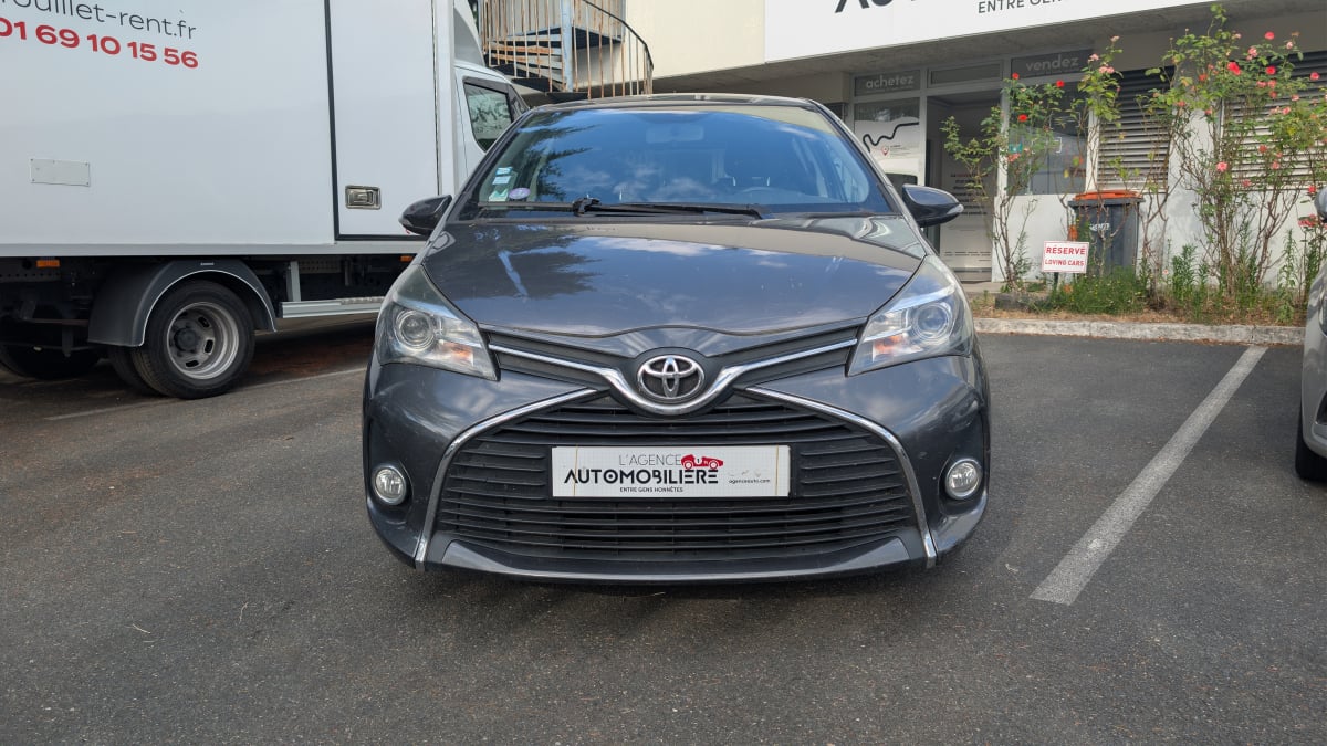 Toyota Yaris 3 Phase 2 France 1.0 VVTi 12V 69 cv — 2