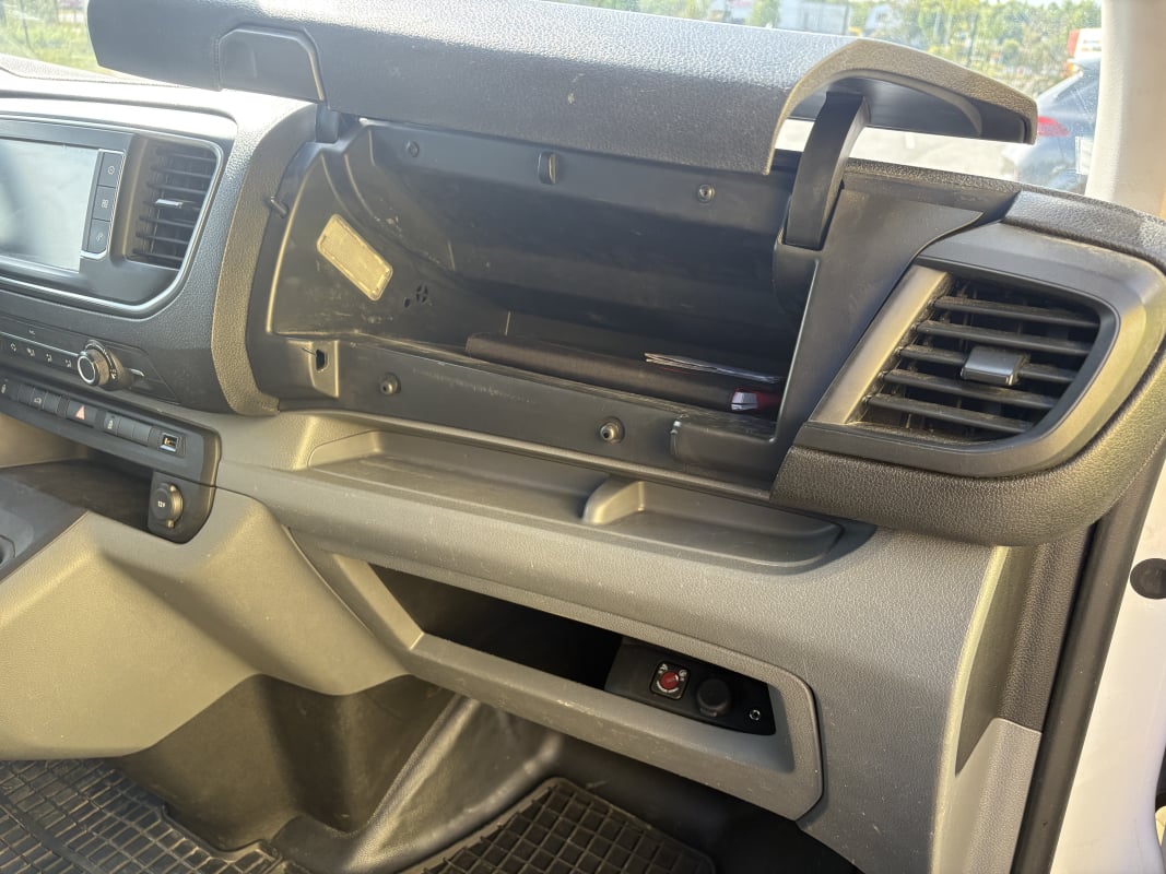 Citroen Jumpy 2.0 Blue HDI — 21