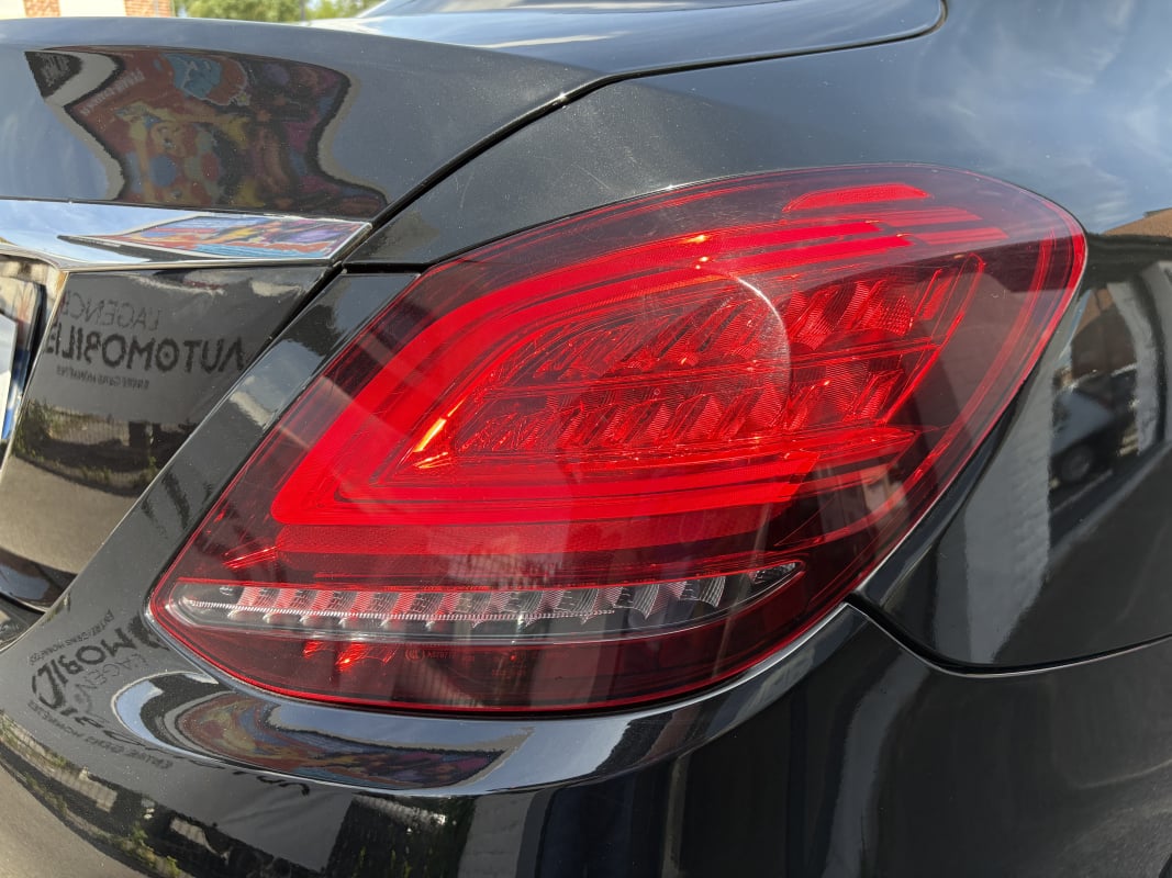 Mercedes-Benz Classe C IV (2) 220 D AMG LINE 9G-TRONIC — 40