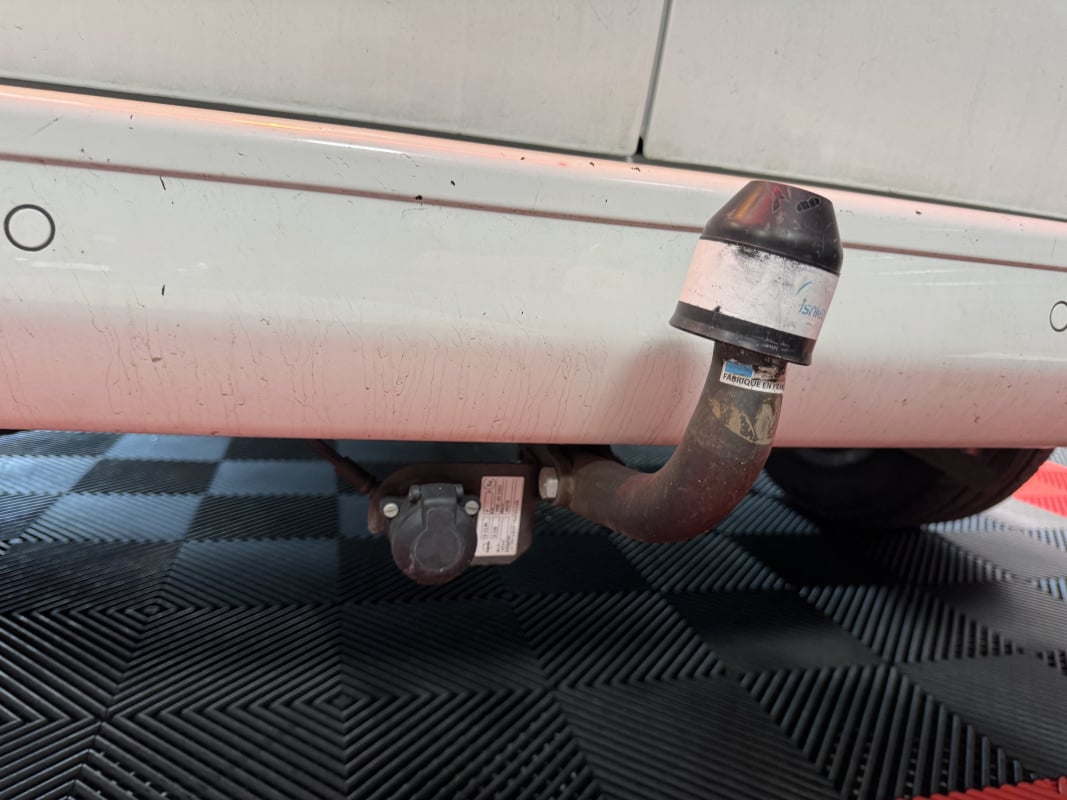 Opel Vivaro 2.0 BlueHdi 122 L2 PACK BUSINESS BVA — 37